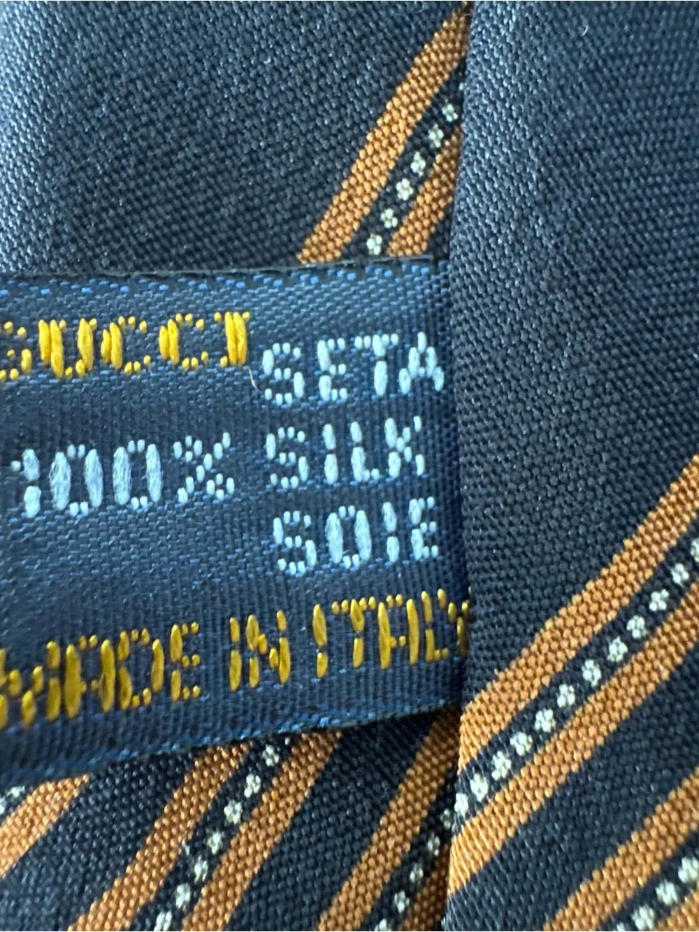 Vintage Gucci Mens Tie 100% Silk Made In Italy Classic Luxury GG Navy Blue Gold